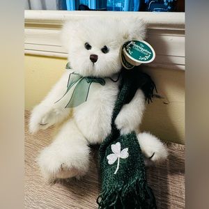 Bearington Bears Shannon O’Shamrock #1565-N 10” Plush White w/ Blanket NWT